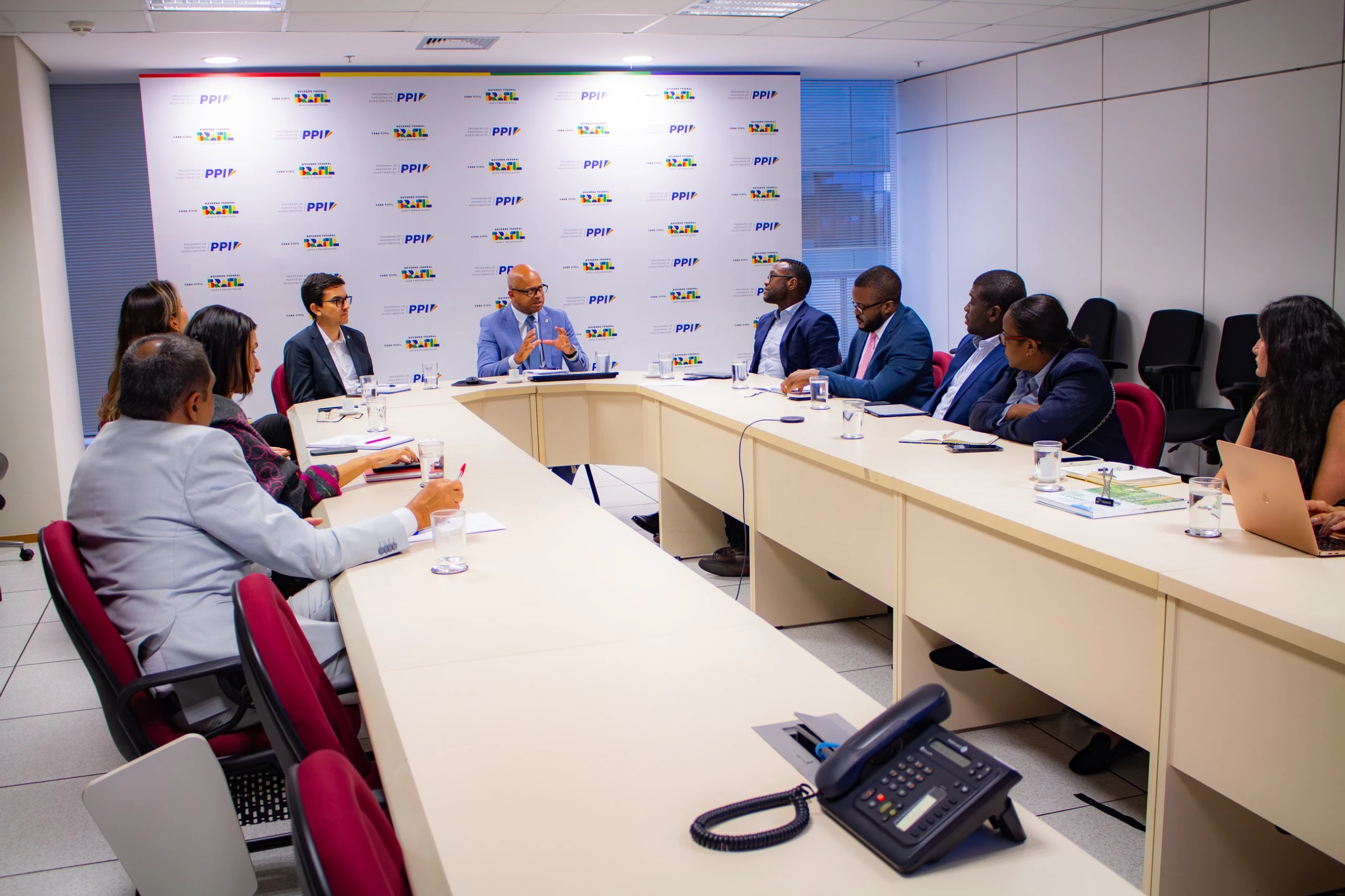MINPLAN e MINEA continuam trabalhos no Brasil no âmbito das PPPs/Concessões no sector Eléctrico