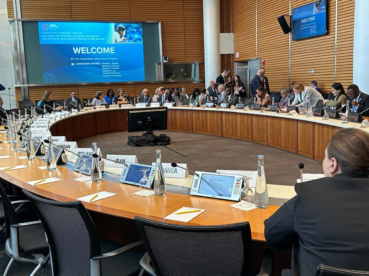 Potencial da tecnologia digital e da inteligência artificial para saúde domina conclave sobre o capital do Capital humano 2024